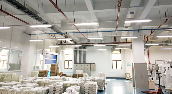 霧王印刷廠加濕設(shè)備加濕效果棒！